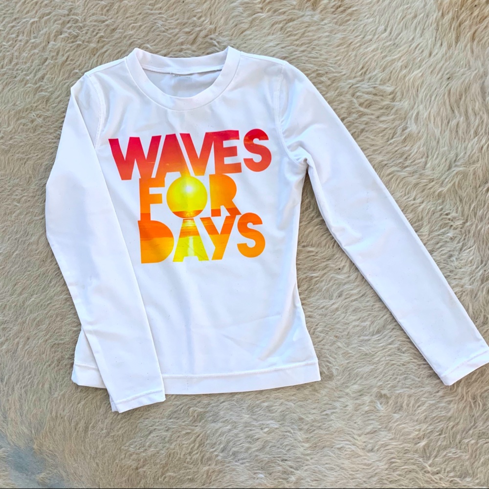 Long Sleeve Rash Guard. Old Navy. S